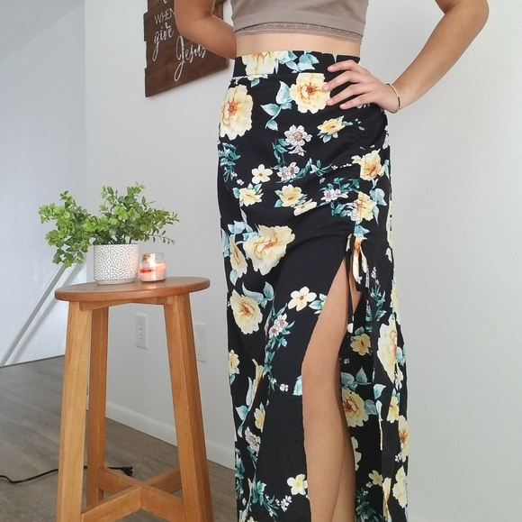 know one cares Dresses & Skirts - Slitted Floral Maxi Skirt